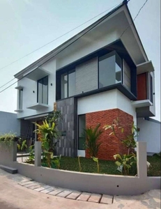 Dijual Rumah Di Griya Loka BSD