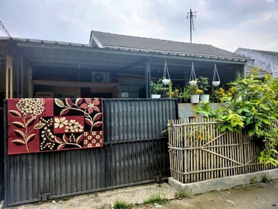 DIJUAL RUMAH di Perum Panjibuwono Bekasi
