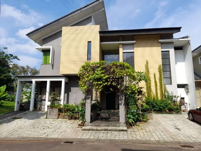 DIJUAL ! RUMAH EXCLUSIVE, Kawasan STRATEGIS Provence Parkland BSD