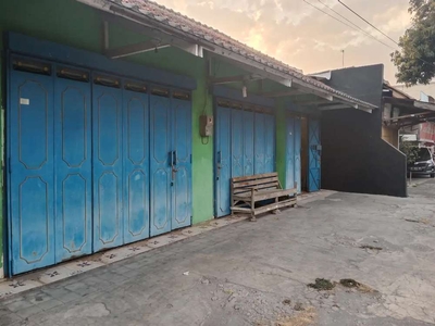 DIJUAL RUMAH INDUK + RUKO