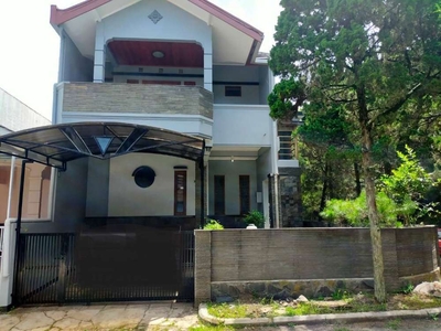 Dijual rumah minimalis di Setraduta