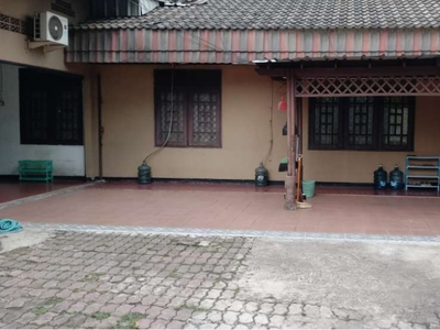 Dijual Rumah Sangat Luas LT 400 Cocok Untuk Usaha Setia Mekar Bekasi