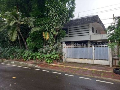 Dijual Rumah Tua Hitung Tanah, Golongan C di Jl. Lembang Terusan