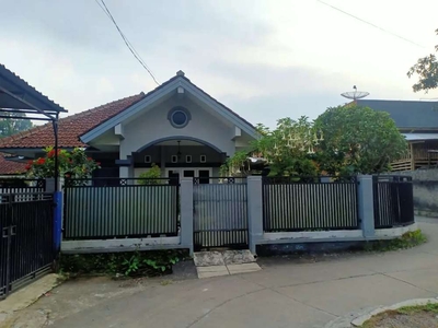 Dijual rumah /villa 'harga nego'