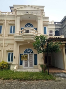 Dijual Villa Komplek Citra Garden Cluster Royal Garden