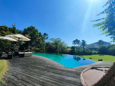 Exclusive villa dengan halaman luas di Umalas Bali