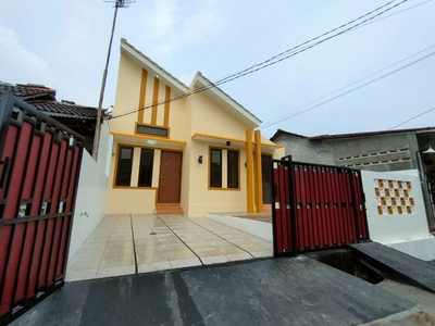 JUAL RUMAH POSISI HOOK MURAH DAN STARTEGIS DI BEKASI TIMUR REGENCY