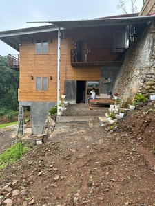 Jual rumah villa baru di malino