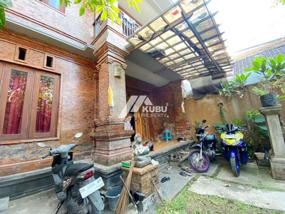 KBP1171 Charming house with Balinese style design in the Ketewel