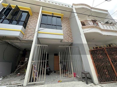 Rumah baru tanjung duren harga 1M an, 3 lantai minimalis bisa kpr