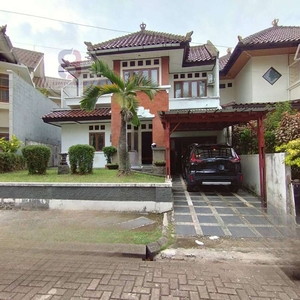 Rumah Besar Rapi Terawat di Bali View Cireundeu dkt Lebak Bulus Jaksel