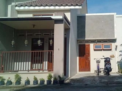 Rumah Cantik Siap Huni area Kota Sukoharjo