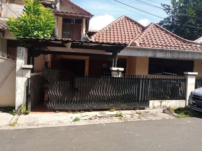 Rumah Di Daerah Salemba Paseban Senan Jakarta Pusat