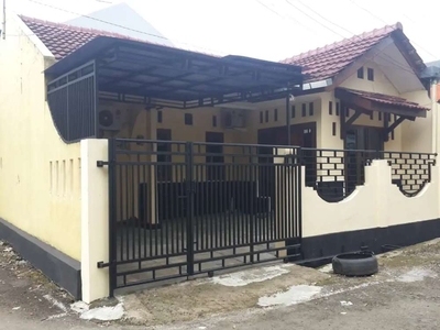 Rumah di Perumahan Purwokerto Barat blok depan dekat masjid