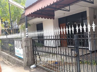 Rumah kokoh lingkungan nyaman di buah batu dkt lodaya