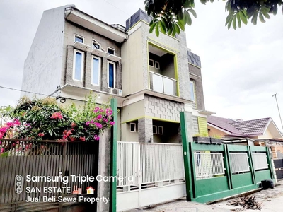 Rumah Mewah Minimalis 2 Lantai Strategis Tengah Kota Marpoyan Damai