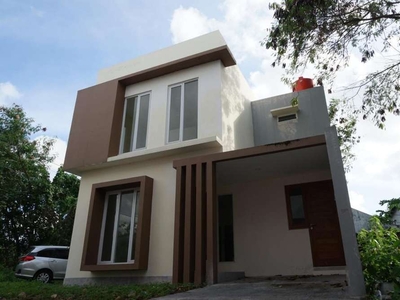 Rumah Modern 2 Lantai Di Kayen Jakal Km 7 Jogja Dekat UGM