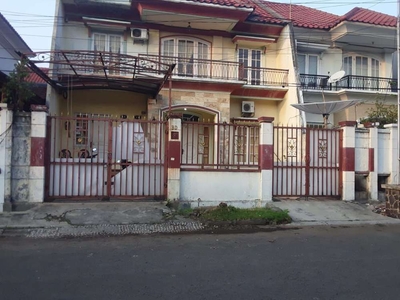 Di Jual Rumah, lokasi di cluster terdepan Kota Harapan Indah Bekasi.