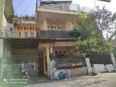 di jual rumah murah 2,5 lantai