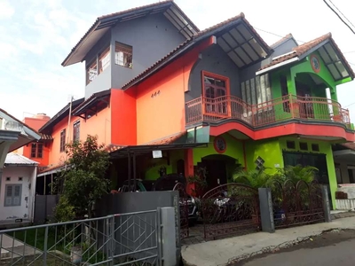 Dijual Rumah ada usaha kosannya daerah Cigugur tengah Cimahi