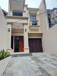 Dijual Rumah Baru America Modern di Kemanggisan Jakarta Barat