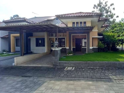 Dijual Rumah Hoek di Tatar Wangsakerta Kota Baru Parahyangan