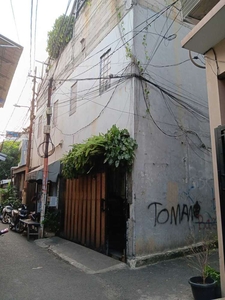Dijual Rumah Kost 3,5 tingkat daerah Tomang Tinggi Jakarta Barat