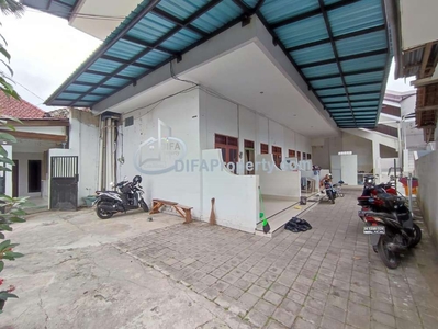HOUSE and 8 ROOM BOARDING HOUSE FOR SALE in JIMBARAN