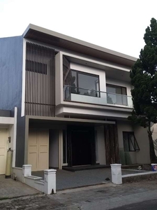 MURAH, Rumah Baru Singgasana Pradana 2 lantai, Bandung