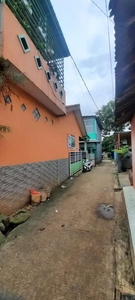 Rumah 1½lantai di jatiraden pondok gede LT.156m shm garasi 2mobil