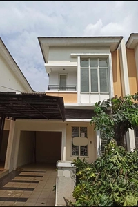 RUMAH 2 LANTAI DI CLUSTER CHRYSOCOLLA, PHG, GADING SERPONG, TANGERANG