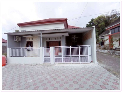 Rumah Cantik Jogja Utara Siap Huni, Harga Murah, Free Custom Desain