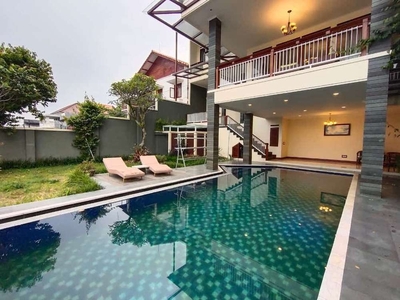 Rumah dengan kolam renang di Resort Dago Pakar