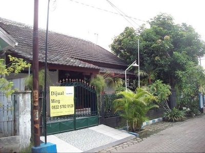 Rumah di Aster, Wisma Tropodo