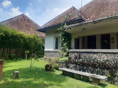 RUMAH KLASIK SAYAP RIAU BANDUNG