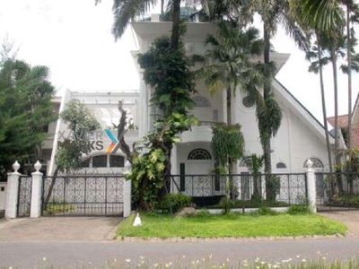 Rumah Mewah Nol Jalan/Boulevard Araya Malang