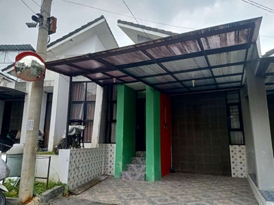 Rumah Murah 2 lantai di Komplek Sariwangi Bandung Utara
