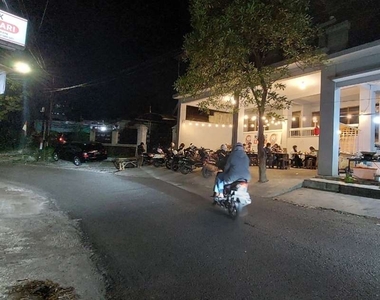 rumah pinggir jalan di sekitar suhat bagus buat kafe dan kos elite