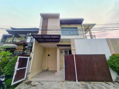 Rumah siap huni 2 lantai minimalis di denpasar barat