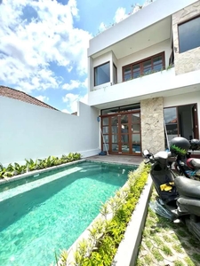 Villa Baru gress dekat Pantai Pererenan Badung Bali