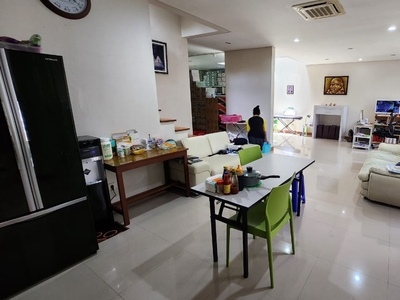 Dijual Murah Pol! Rumah Modern Minimalis Eastwood Citraland