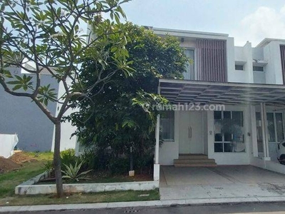 Rumah 2 Lantai Bagus Semi Furnished di Jakarta Garden City Cluster Yarra, Jakarta Timur