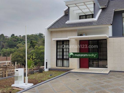 Rumah Baru, Bangunan Lux Siap Huni di Komplek Elit Dago Resort