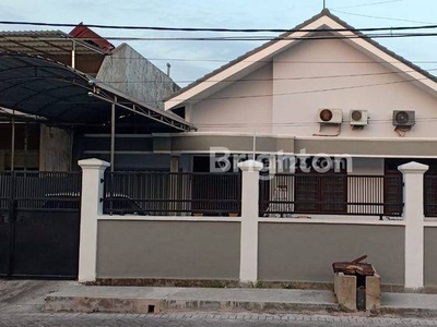 Rumah Full Furnished Terawat di Klampis Semolo Surabaya Timur Di kan Murah