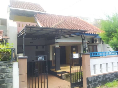Dijual Rumah Siap 4 Kamar Siap Huni Area Lempongsari Lokasi Dekat