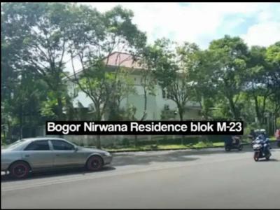 Rumah hook pinggir jalan cocok usaha