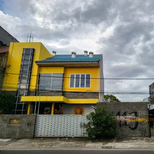 Dijual Gedung 3 Lt bonus tanah di Rawasari Jakarta