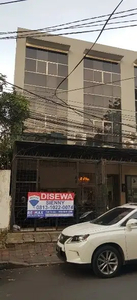 Ruko 3 lantai di jalan Mandala Raya luas 4,7x18 m2 Tomang Jakarta Bara