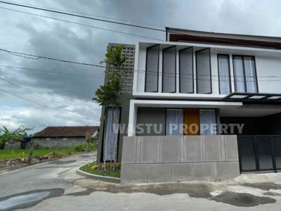 Rumah 2 Lantai Full Furnished Di Kalasan Sleman