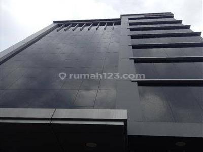 Gedung Kantor Baru 4,5 Lantai Siap Huni Dijual di Cawang Jakarta
